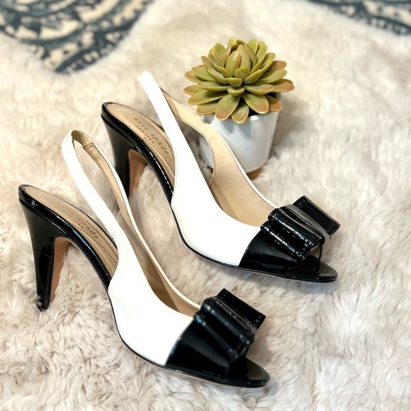 Kate Spade New York Classic Bow Black White Leather Heel Strap - Picture 3 of 9